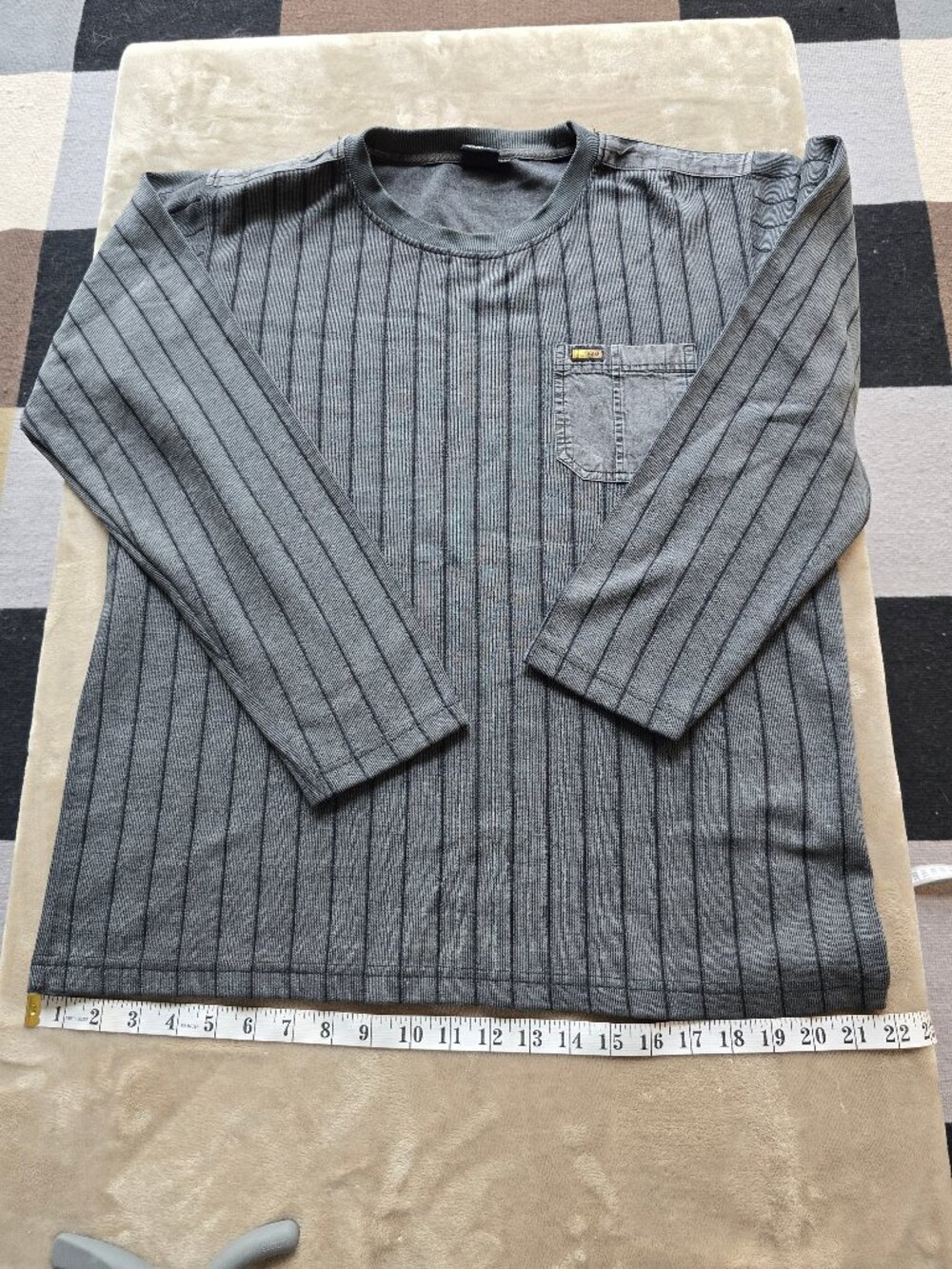 Kalamton Gray Vertical Striped Long Sleeve Ribbed Shirt - Men's Size M